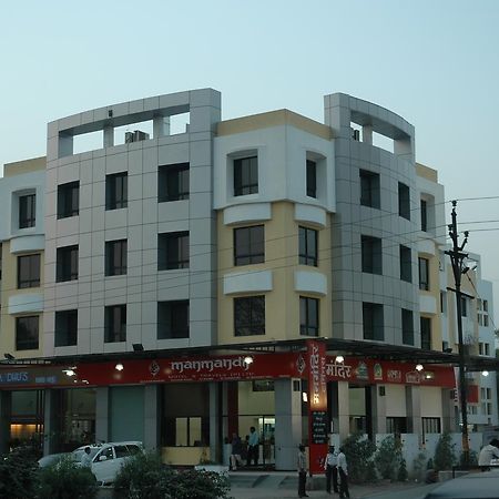 Hotel Manmandir Executive Aurangabad  Bagian luar foto